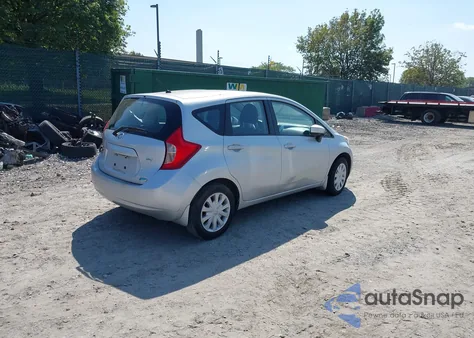 2015 Nissan Versa Note Sv z USA, uszkodzony, nr VIN 3N1CE2CP8FL387866